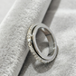 🔥Solange der Vorrat reicht 40 % Rabatt!🎉Drehbarer Spinner-Ring aus Titanstahl mit Zirkonia