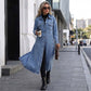 📢📢50 % Rabatt!! ⏰👖【Lange Jeansjacke】—— Zugeknöpft für Eleganz, aufgeknöpft für Flair – ein Kleidungsstück, mit dem Sie den Stil im Frühling und Herbst meistern!🤠💙✨