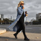 📢📢50 % Rabatt!! ⏰👖【Lange Jeansjacke】—— Zugeknöpft für Eleganz, aufgeknöpft für Flair – ein Kleidungsstück, mit dem Sie den Stil im Frühling und Herbst meistern!🤠💙✨