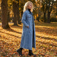 📢📢50 % Rabatt!! ⏰👖【Lange Jeansjacke】—— Zugeknöpft für Eleganz, aufgeknöpft für Flair – ein Kleidungsstück, mit dem Sie den Stil im Frühling und Herbst meistern!🤠💙✨